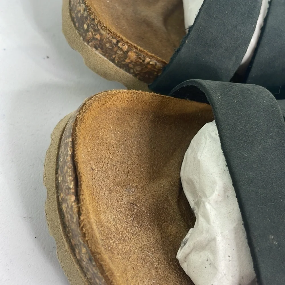 Cristina Francini, gray leather buckle sandals made in Italy